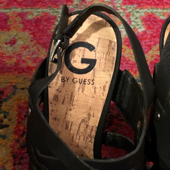 Black and cork Guess heels - Picture 6 of 8